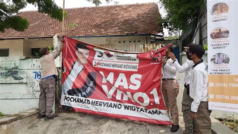 Bawaslu Kota Semarang Bredel Spanduk Banner Baliho Caleg Selanjutnya