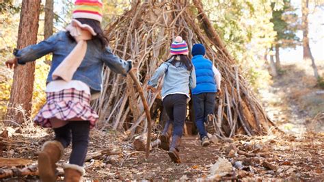 Six free things to do in autumn - CBeebies