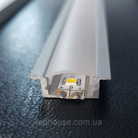 Светодиодный профиль ЛПВ7 с Рассеивателем Поликарбонат по выгодным ...
