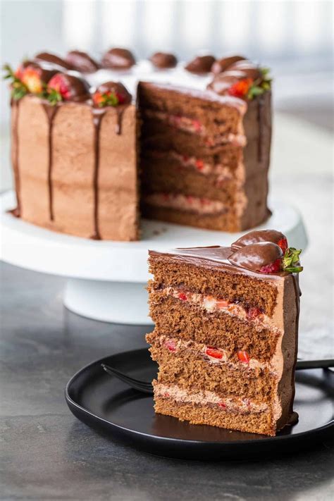 Strawberry Chocolate Cake Extra Easy Momsdish