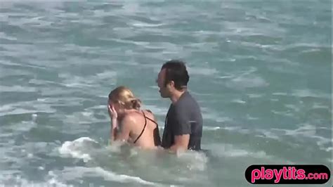Vídeos sexo en la playa XVIDEOS