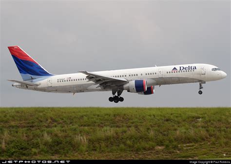 N750AT Boeing 757 212 Delta Air Lines Paul Robbins JetPhotos