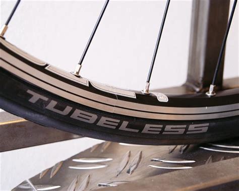 Tubeless Vs Latex, Light, and Standard Road Bike Inner Tubes