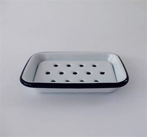 Falcon Traditional Enamel Soap Dish White 130 X 90 X 25mm