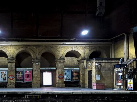 Xavier Yepez Photography | Paddington tube station, London