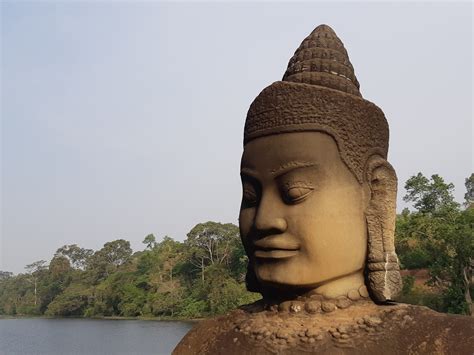 Visiter Angkor Thom En Famille Les P Tits Covoyageurs