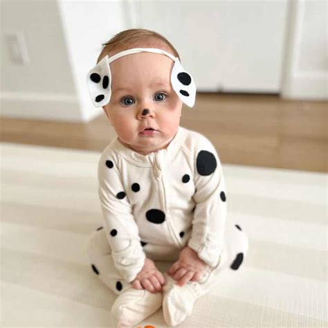 DIY Dalmatian Costume! - traditionallycozy.com