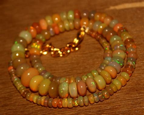 81 45 Crts 16 Inches Natural Welo Fire Opal Beads Necklace 144