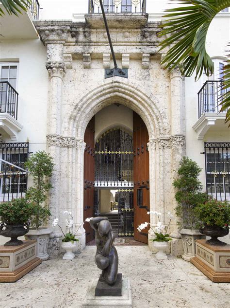 The Villa Casa Casuarina - The Former Versace Mansion In Miami