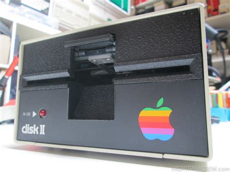 Apple Disk II Drive (Disk ][) | nIGHTFALL Blog / RetroComputerMania.com