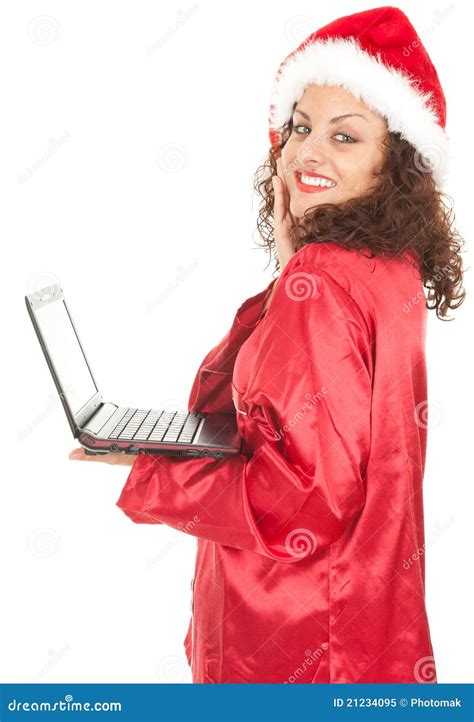 Muchacha Sonriente De Santa Con El Trabajo En La Computadora Portátil