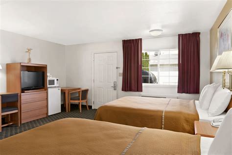 Travelodge by Wyndham Pendleton OR | Pendleton, OR Hotels