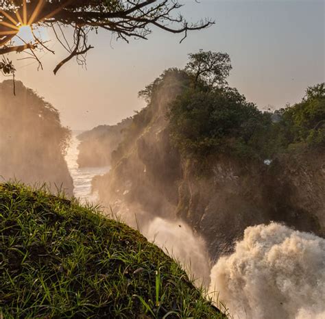 Day Safari In Murchison Queen Elizabeth And Kibale Storm S Over