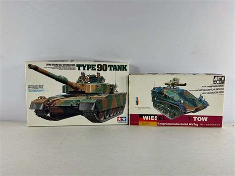 (2) Tank Model Kits in Box - RES Auction Services