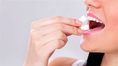 10 Beneficios Y Ventajas De Masticar Chicle Para Tu Salud Bucal