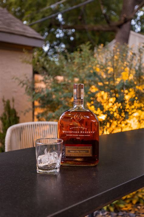 Urban Contemporary|Outdoor Kitchen and Covered Patio Design