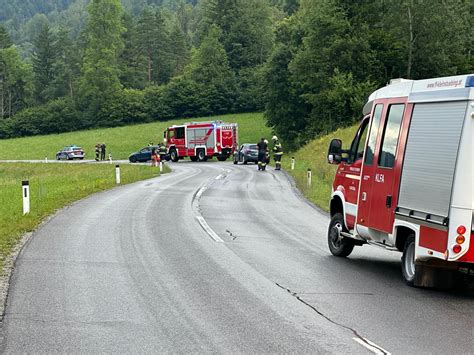 T Fahrzeugbergung Nach Verkehrsunfall Im St Bingtal