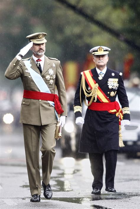 King Felipe VI dons a military uniform on Spain's National Day. | Best ...