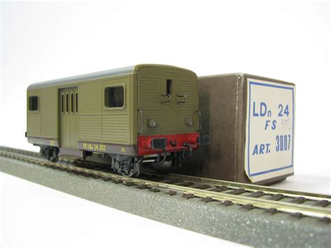 Gt - 3007 bagagliaio FS Ldn 24 332 , livrea castano/isabella, ep. III/IV