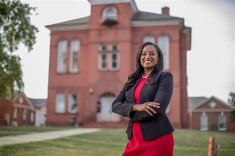 Can Virginia Be the First State in History to Elect a Black Woman ...