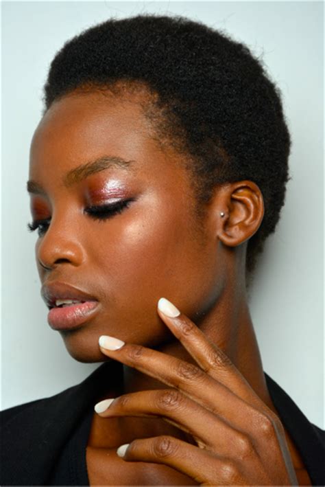 Spring Summer 2016 Nails Nude Manicure Vogue It