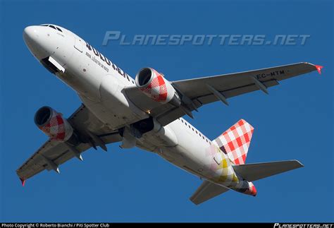 Ec Mtm Volotea Airlines Airbus A Photo By Roberto Bianchi Piti