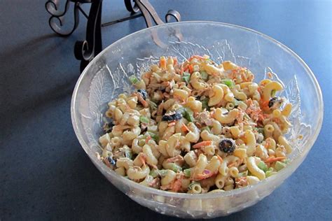 Salade De Pâtes Froide Au Thon à La Grecque Recettes Du Québec