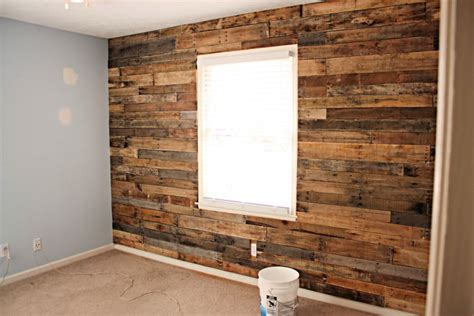 40 Cheap Pallet Wall Ideas That Are Easy To Install Blitsy