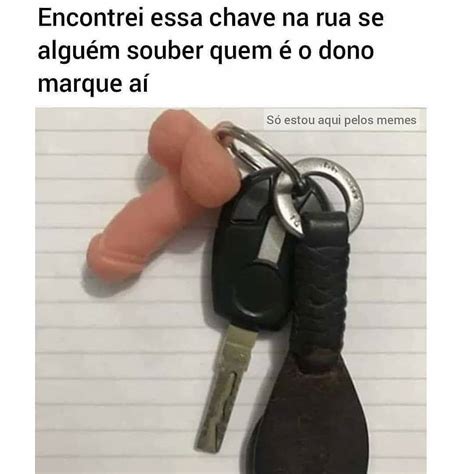 Encontrei essa chave na rua se alguém souber quem é o dono marque aí