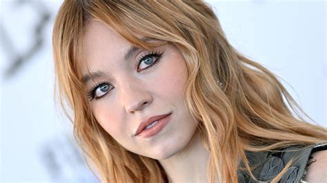 Sydney Sweeney Just Made Ballerina Glam A Thing On The Red Carpet See