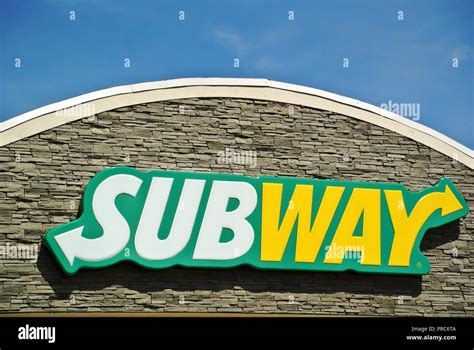 Subway restaurant logo hi-res stock photography and images - Alamy