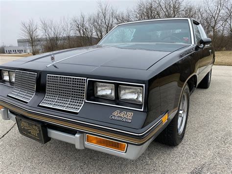 Used 1985 Oldsmobile Cutlass Salon 442 Automobile In Big Bend Wi 4029 Black Silver