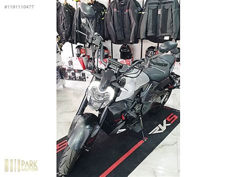 Zontes V Model Naked Roadster Motor Motosiklet Mağazasından Sıfır TL