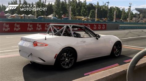 Race Yas Marina In Forza Motorsport Update