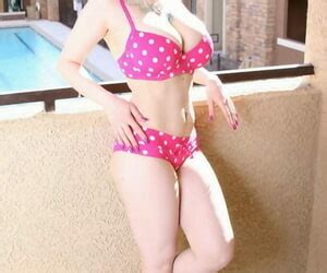 Amateur Girl Susy Rocks Models A Polka Dot Bikini In Shades On A At