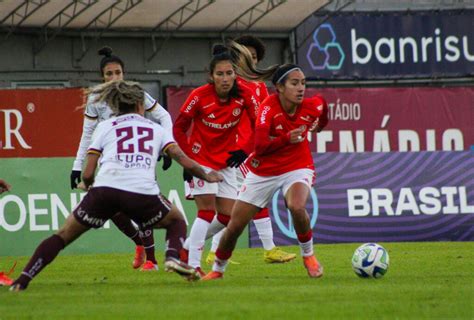 Gurias Coloradas Perdem O Primeiro Jogo Para Ferrovi Ria Decis O Das