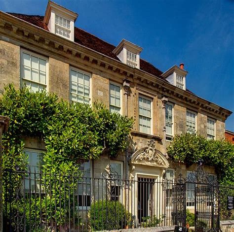 18th Century Mompesson House In The Cathedral Close Of Salisbury