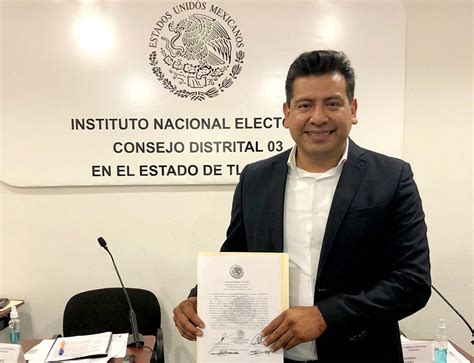 Carlos Augusto De Morena Recibi Constancia De Mayor A Como Diputado