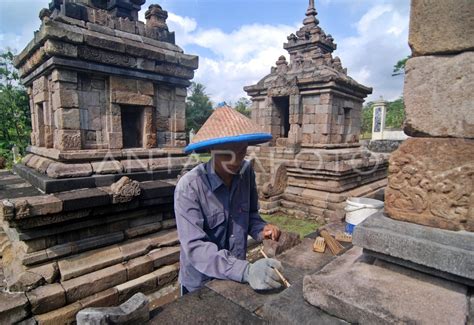 Perawatan Cagar Budaya Candi Ngempon Antara Foto