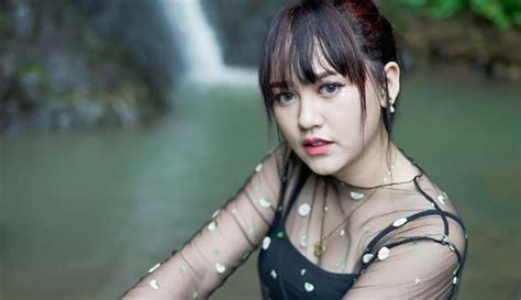 Namanya Makin Melejit Inilah Fakta Happy Asmara Pedangdut Cantik