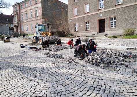 Coraz bliżej końca prac przy drodze wojewódzkiej w Henrykowie