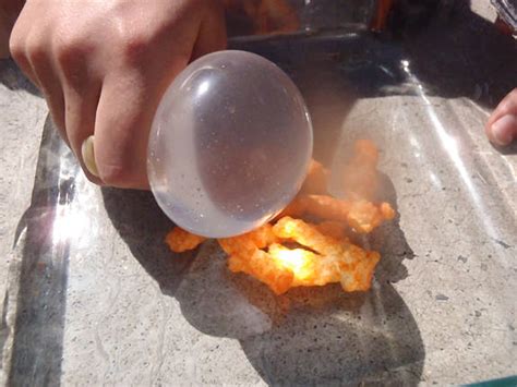 Không sex hãy cứ mang theo bao cao su khi đi du lịch iVIVU