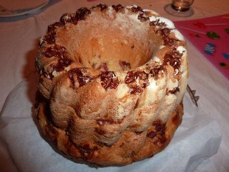 kouglof salé aux noix et aux lardons À Découvrir