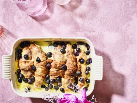 Broodpudding Met Croissants En Blauwe Bessen Libelle Lekker