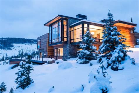 Beautiful Modern House Designs in Snow Country