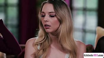 milfs coño lamiendo hijastra XVIDEOS