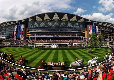 Top 10 Grandstand Views The Worlds Most Beautiful Racecourses Cnn