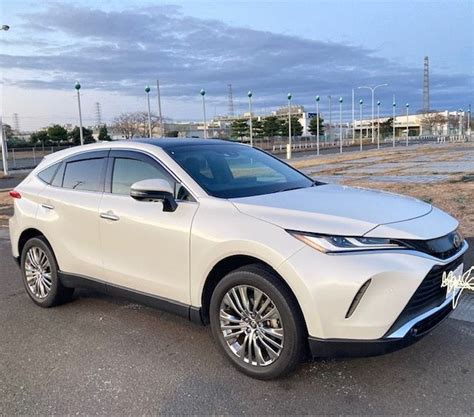 Тойота Харриер 2023 года, 2.5 литра, правый руль, 178 л.с., бензиновый ...