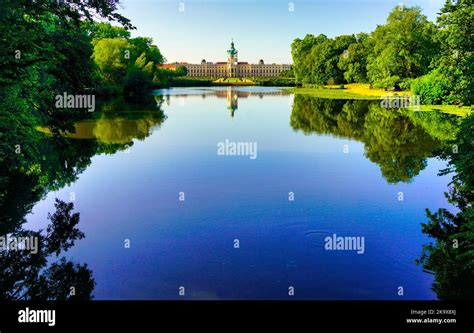 See Und Schloss Im Schlosspark Charlottenburg Berlin Stock Photo Alamy