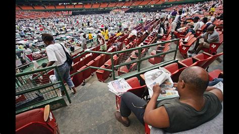 Photos: Astrodome welcomes thousands of Hurricane Katrina evacuees | khou.com